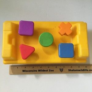 Vintage 1986 Fisher Price Tap N Turn Color and Shape Workbench No Hammer